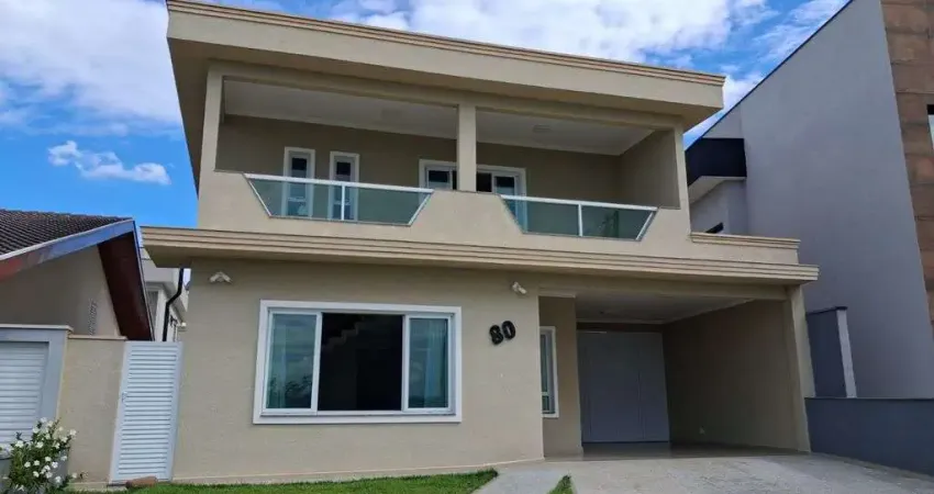 Casa de Condomínio Residencial Fogaça 332 m² com Energia Fotovoltaica