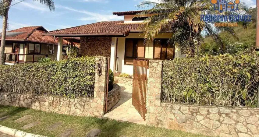 Casa com três quartos no vale dos pinheiros - nova friburgo/rj