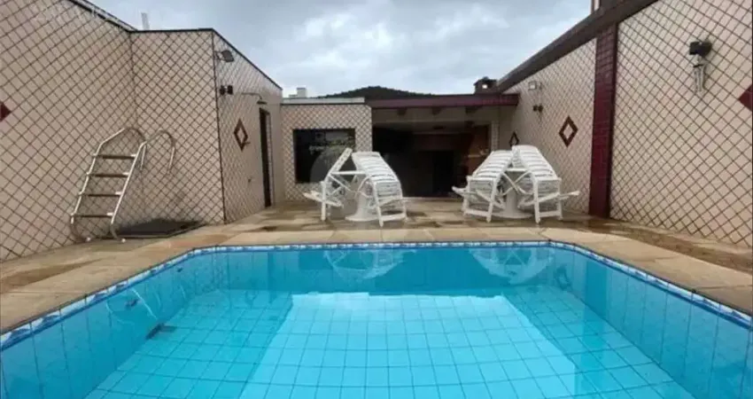 Casa com 5 quartos à venda na Rua São José, Embaré, Santos