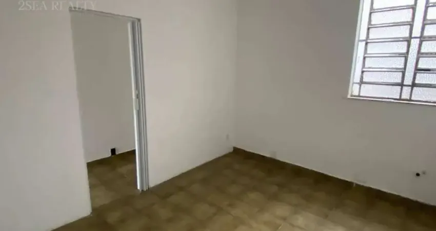 Casa comercial à venda na Rua Goiás, Boqueirão, Santos