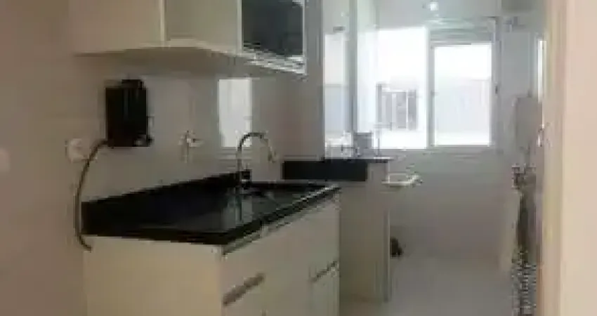 Apartamento totalmente reformado a venda próximo ao shopping campo limpo