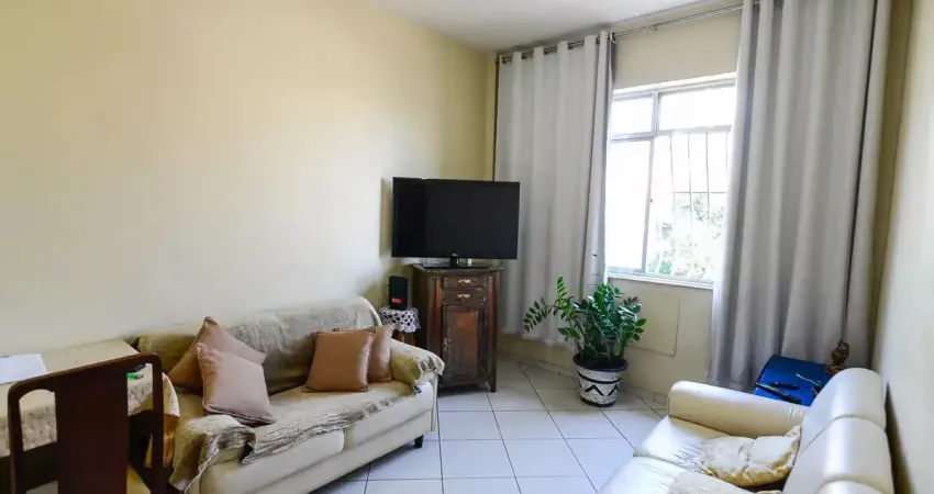 Apartamento à venda de 2 quartos, com área de serviço completa, imóvel aconchegante com 2 quartos e 2 banheiros,