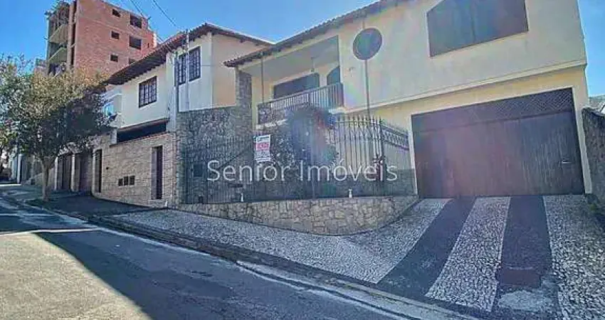 Casa com 6 quartos à venda na Rua Professor José Spineli, 80, Bairu, Juiz de Fora
