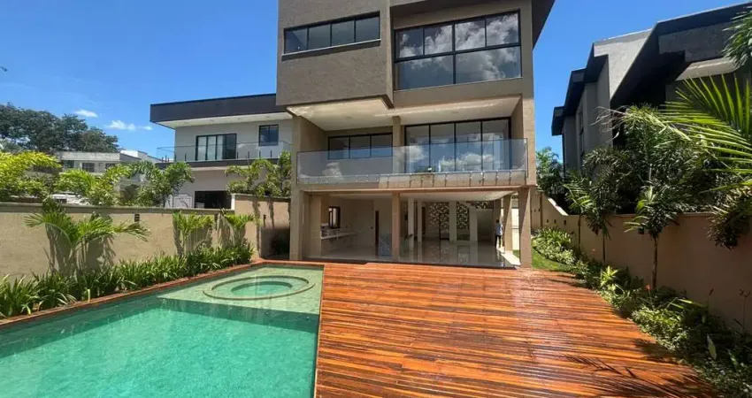 Casa em condomínio fechado com 5 quartos à venda na José Trindade, Setor Morada do Lago, Trindade