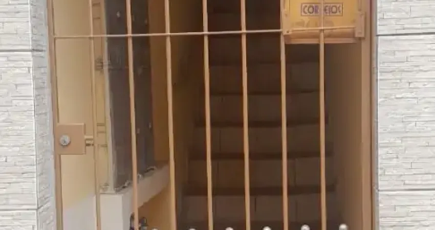 Aluga-se casa térrea por dentro individual-bairro: itapark velho-cidade: mauá-sp