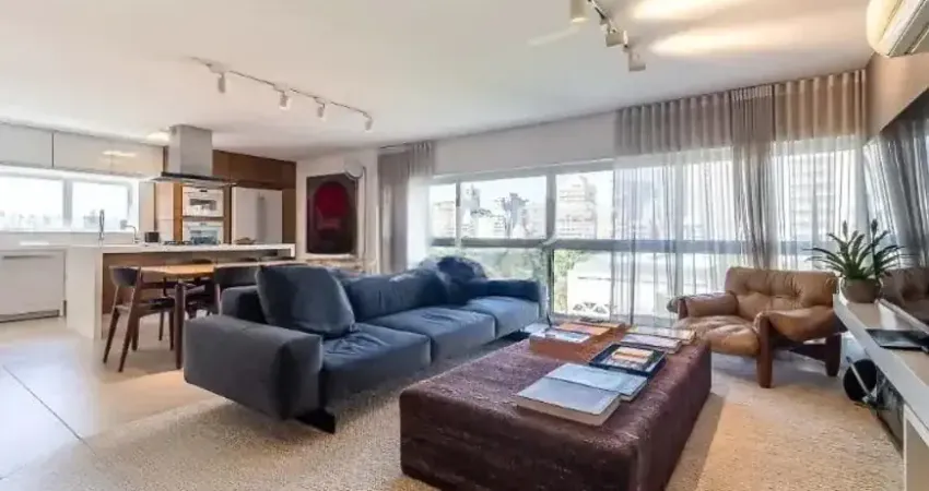 Apartamento reformado por arquiteto renomado, perfeito colado ao clube pinheiros e vista eterna!