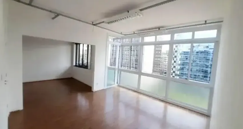 Para uso residencial ou comercial, com vista panorâmica na av paulista!