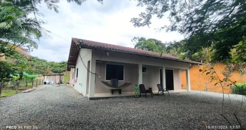 Lindo sítio a venda em luiz alves (casa com 2 quartos e 5.500m2 de área útil))