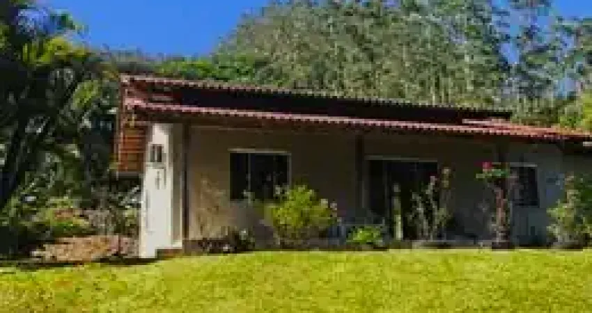 Vendo linda chácara no alto baú em ilhota com escritura pública.