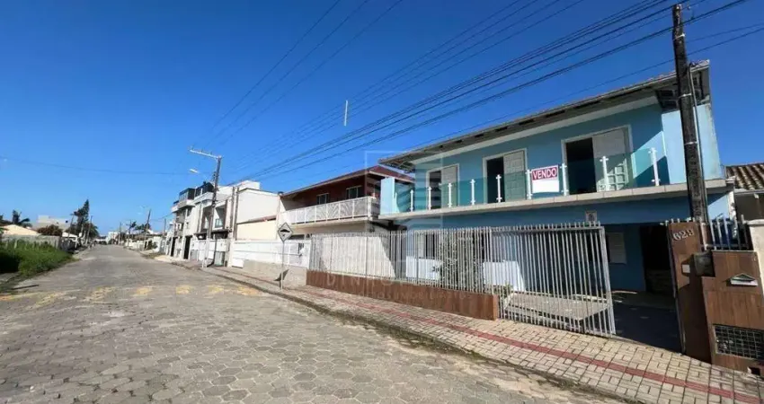 Oportunidade imperdível! casa espaçosa com 5 quartos, terreno de 324m², a poucos metros da praia da itajuba.