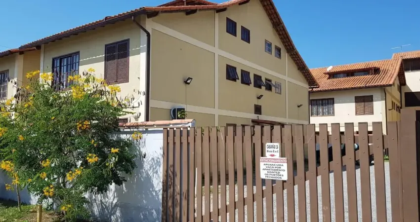 Apartamento duplex em cabo frio, 4min pé da praia do peró e das conchas!