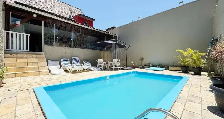 Casa com 4 quartos para alugar na Avenida São Luiz, 507, Centro, Guaratuba