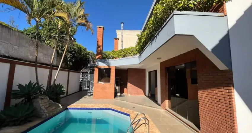 Casa em condomínio fechado com 4 quartos para alugar na Alameda das Dracenas, 417, Alphaville, Santana de Parnaíba