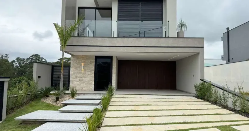 Sobrado com 4 dormitórios à venda, 270 m² por R$ 2.850.000,00 - Bella Cittá - Mogi das Cruzes/SP