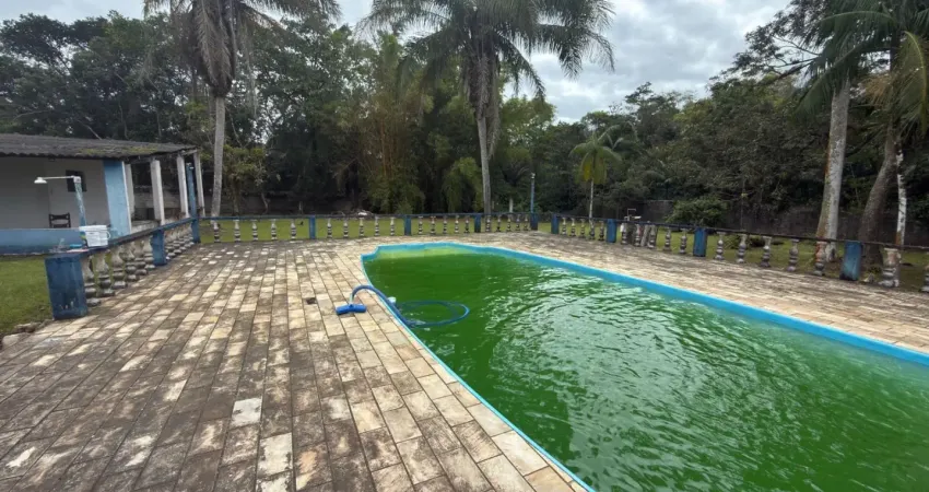 Duas chácaras por preço de uma no litoral de são paulo com piscina