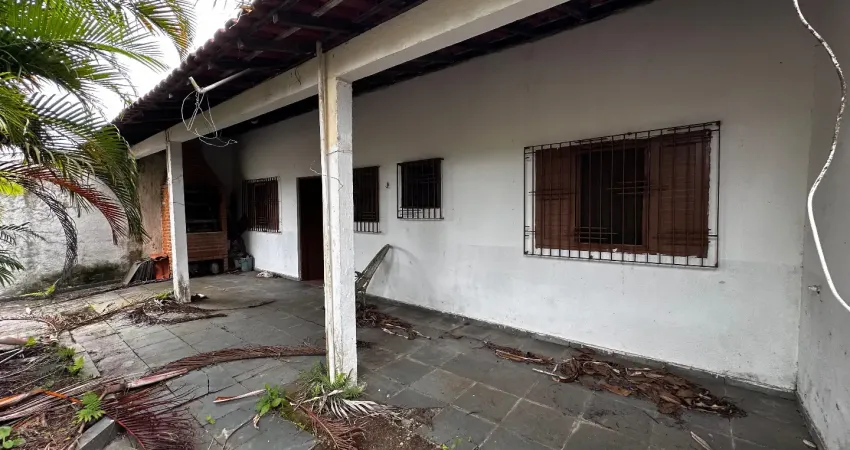 Casa em um dos melhores bairros de itanhaém por apenas 250 mil lado praia