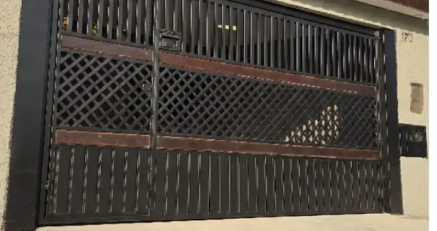 Casa com 3 quartos à venda na Rua Octavio Bazzo, Jardim Amalia, Sorocaba