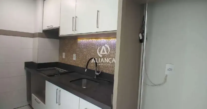 Apartamento semi mobiliado
2 dormitórios
1 sala
1 cozinha
1 área de s