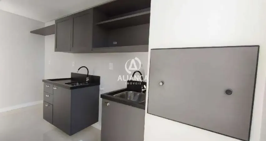 Apartamento semi mobiliado
2 dormitórios
1 sala
1 cozinha
1 banheiro
1
