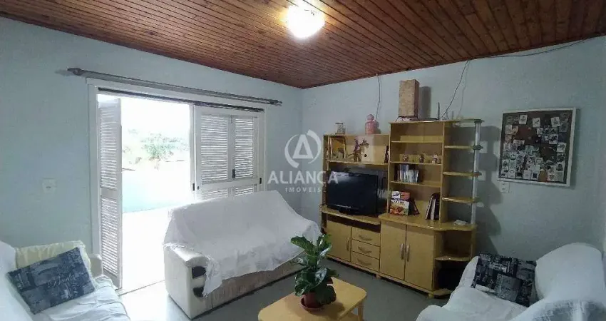 Semi- mobiliada (somente móveis fixos)
casa parte superior
3 dormitóri