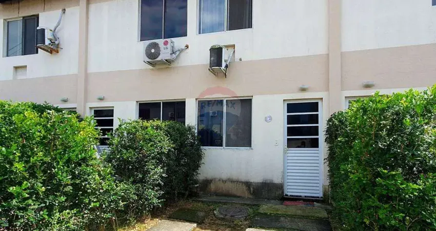 Casa duplex em condomínio com conforto e lazer em guaratiba!