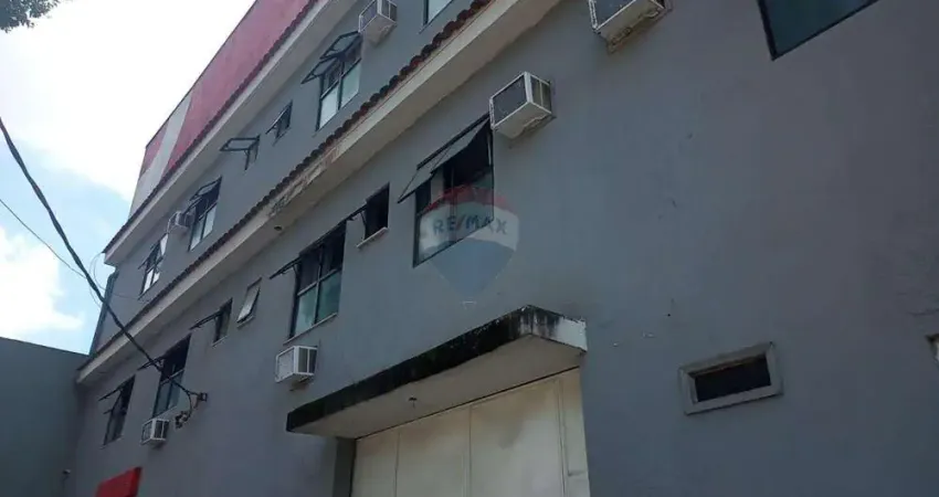 Hotel em avenida joaquim magalhães - senador vasconcelos - rio de janeiro/rj