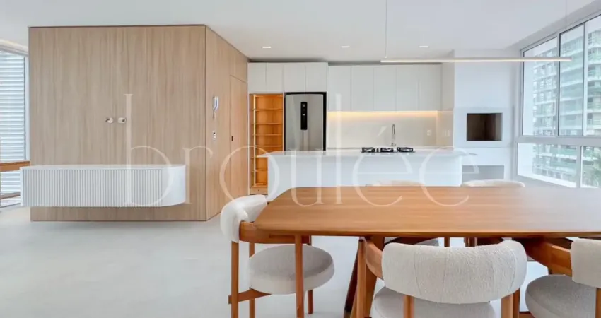 Apartamento mobiliado no riva na praia brava de itajaí para locação anual