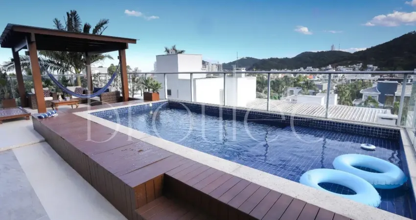 Apartamento diferenciado com terraço e piscina na praia brava de itajaí para locação/aluguel anual