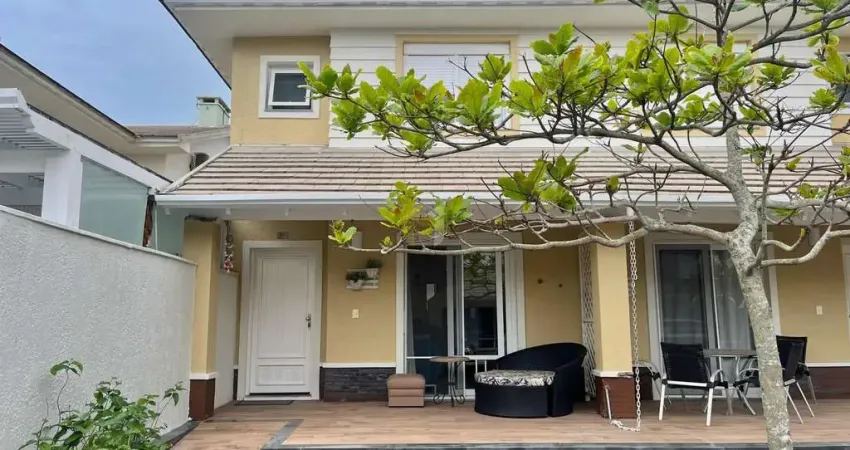 Casa em condomínio fechado com 3 quartos à venda na Avenida Paraguassu, 20, Centro, Xangri-Lá