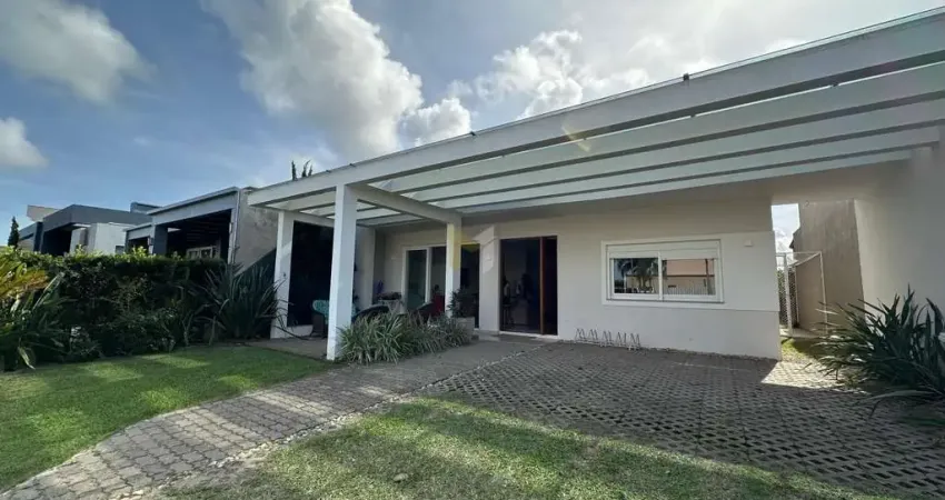 Casa em condomínio fechado com 3 quartos à venda na Avenida Diamante, 1173, Rainha do Mar, Xangri-Lá