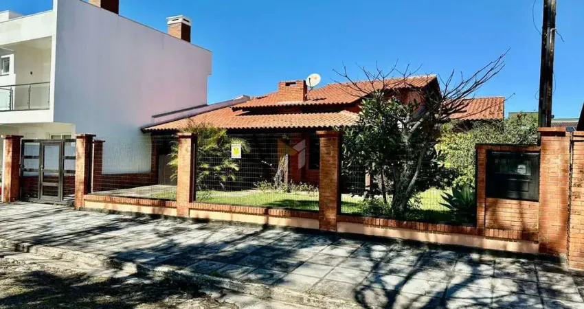 Casa com 3 quartos à venda na Alameda Jacuí Mirim, 128, Centro, Xangri-Lá