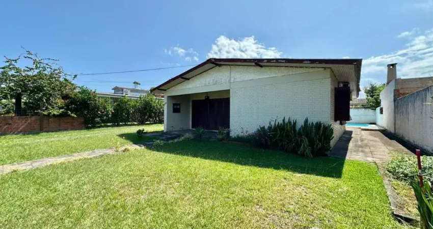 Casa com 4 quartos à venda na Rua Acauã, 806, Atlântida, Xangri-Lá