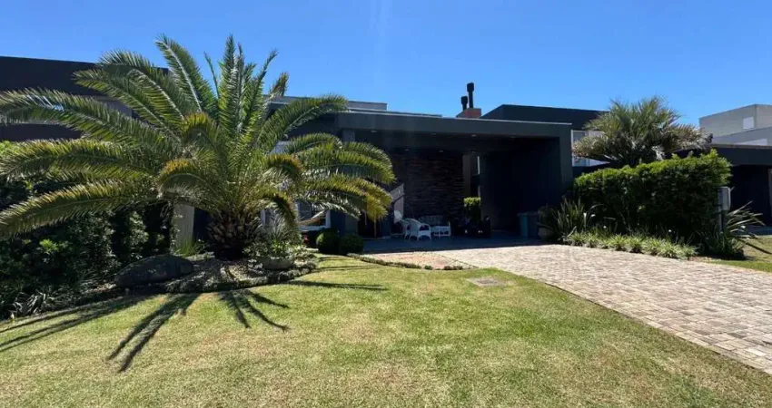 Casa de esquina mobiliada no condomínio Riviera em Xangri-lá RS