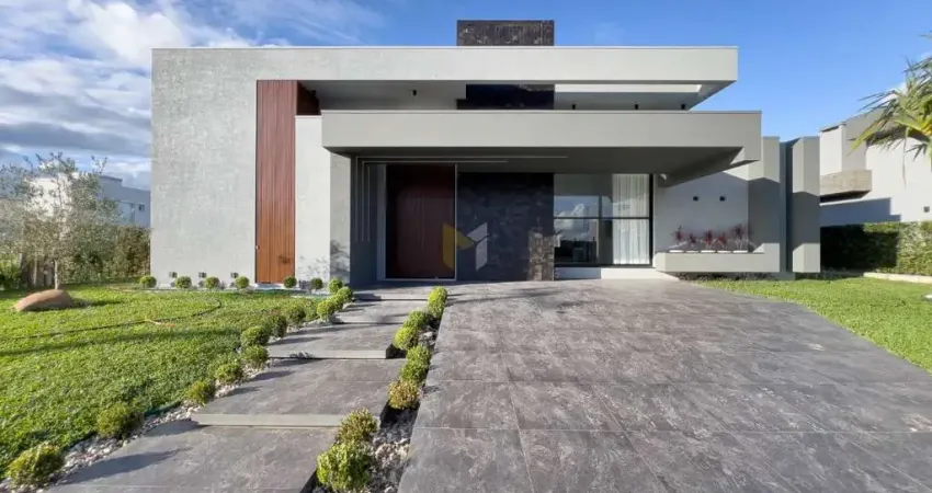 Casa nunca habitada com 4 suítes em condomínio Náutico Lagoa do Passo