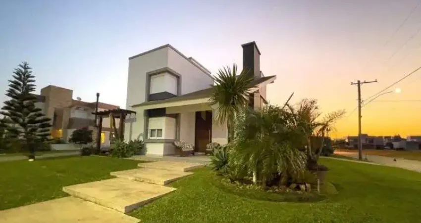 Sobrado de esquina com 4 suítes no condomínio Náutico Lagoa do Passo