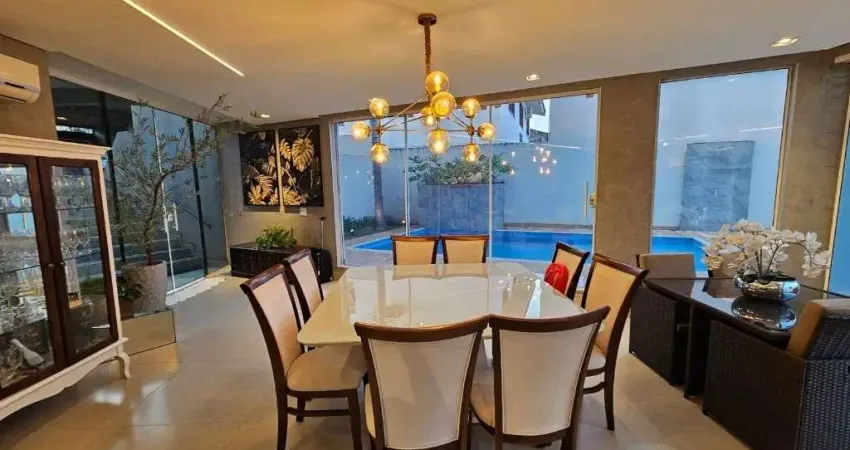 Casa com 3 dormitórios sendo 1 suíte à venda, 284 m² por R$ 1.950.000 no Bairro Quebec - Londrin