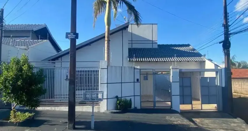 Casa à venda, 215 m² por R$ 750.000,- Jardim Planalto Verde - Cambé/PR