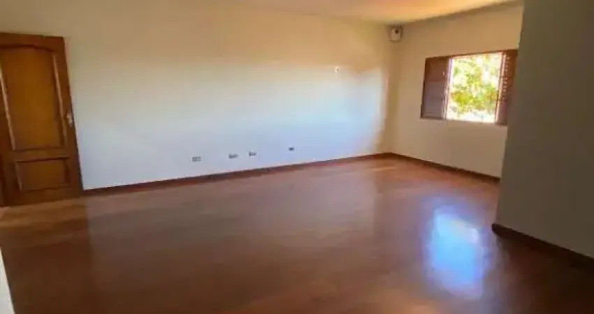 Casa à venda, 274m² privativo, próximo a Av. Maringa por R$ 1.300.000 - Jardim Presidente - Londr