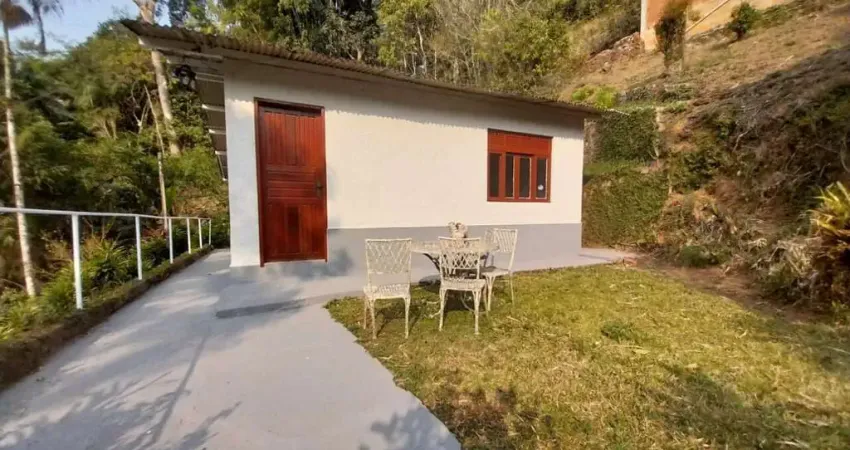 Excelente casa independente à venda em Mury