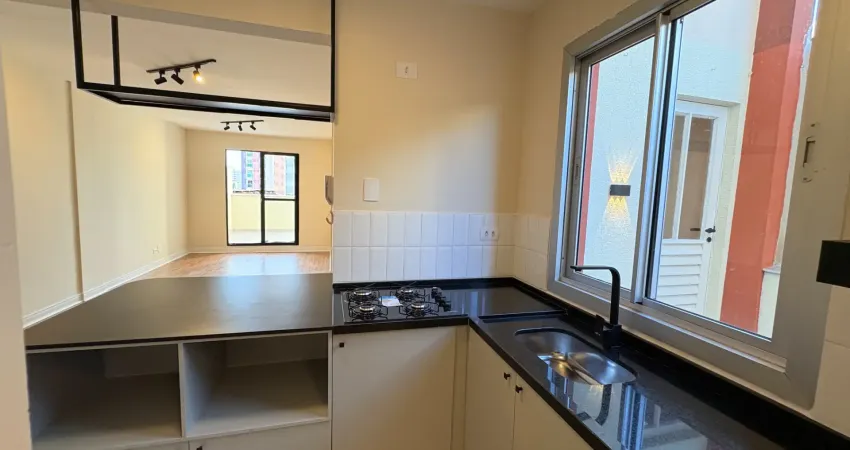 Apartamento reformado com duas varandas no centro de londrina