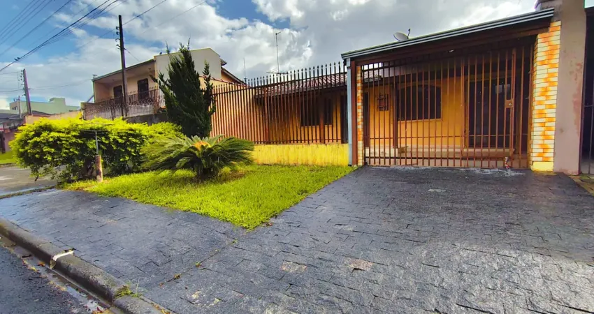 Casa à Venda no Bairro Alto em Curitiba | 2 Quartos | Churrasqueira | Pronta para Morar | Região Norte