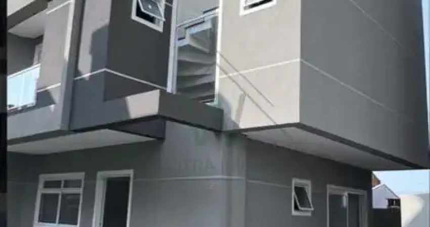 Casa com 3 quartos à venda na Rua Marco Polo, Bairro Alto, Curitiba