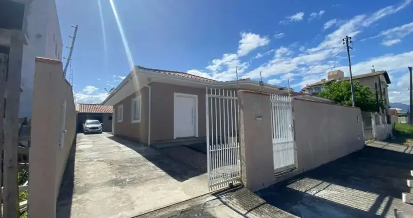 Casa com 3 quartos à venda na Rua Cacupé, 378, Pedra Branca, Palhoça