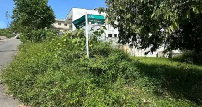Terreno à venda na Rua das Hortências, 02, Pedra Branca, Palhoça