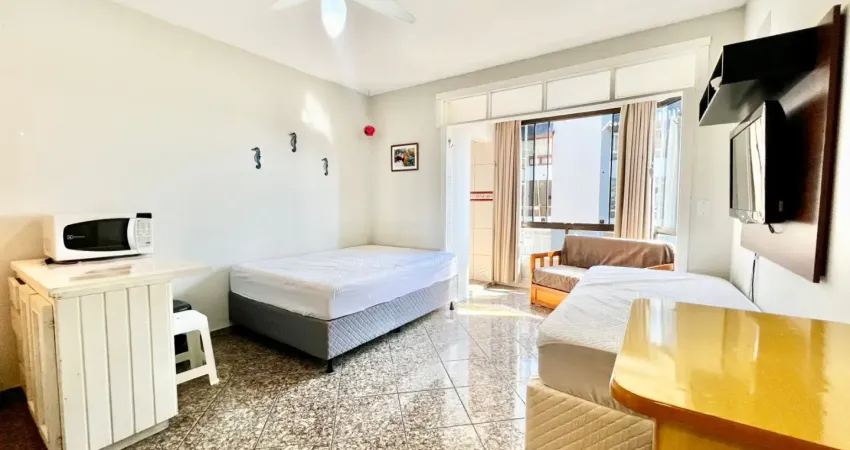 Excelente apartamento kitnet mobiliado beira mar com box, aceita financiamento bancário