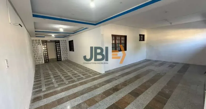 Casa residencial e comercial com3 quartos, sendo 2 suítes - passaré