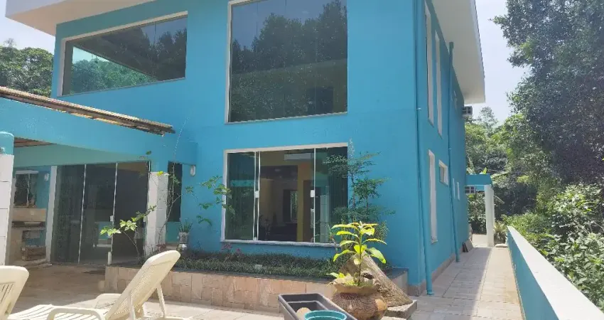 Casa à venda com 4 Dormitórios na Praia de Guaratuba, Bertioga/SP