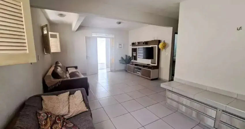 Casa com 3 quartos à venda na Estrada Egílio Vitorello, Jardim Maria Beatriz, Carapicuíba