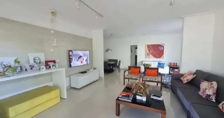 Casa com 3 quartos à venda na Rua Galvão, Jardim Cecília Cristina, Carapicuíba