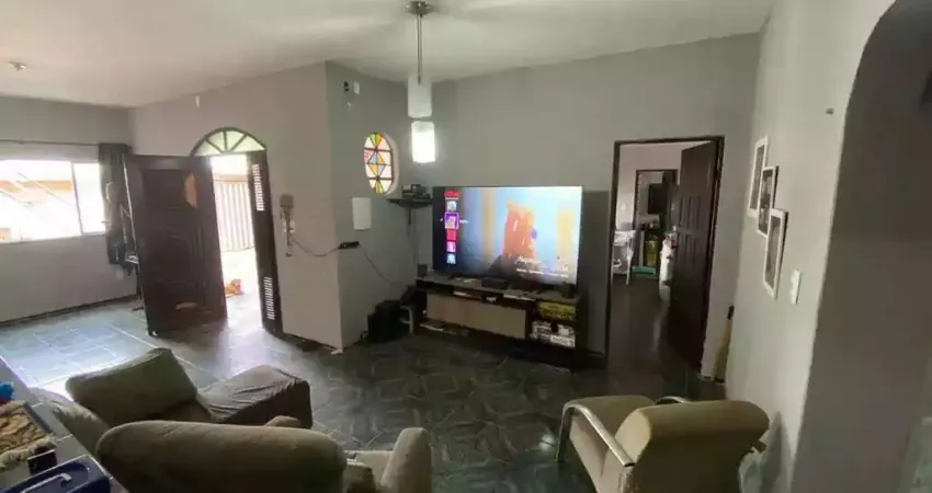 Casa com 3 quartos à venda na Rua Roberto Paschoal Ignácio, Jardim Freitas Júnior, Taboão da Serra